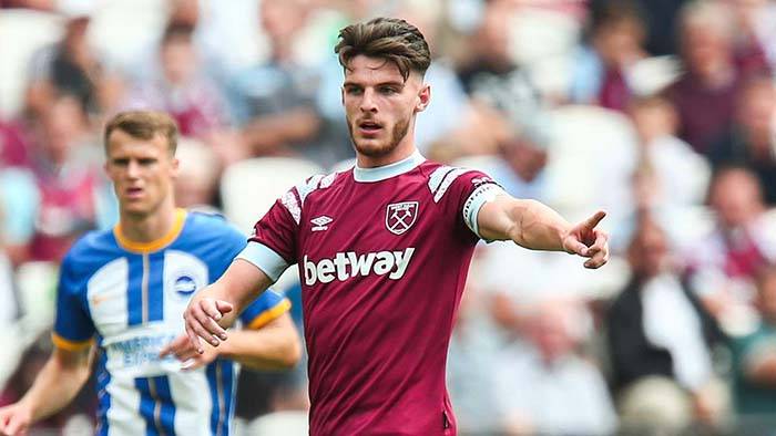 远在迈阿密心系罗马，托蒂和坎德拉用手机观看老东家焦点大战