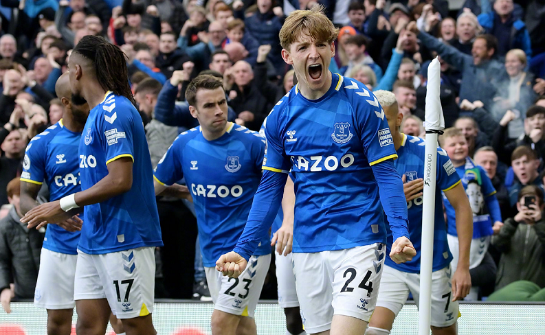 吴曦迎来个人生涯400场顶级联赛出场，同年龄段仅次于王大雷