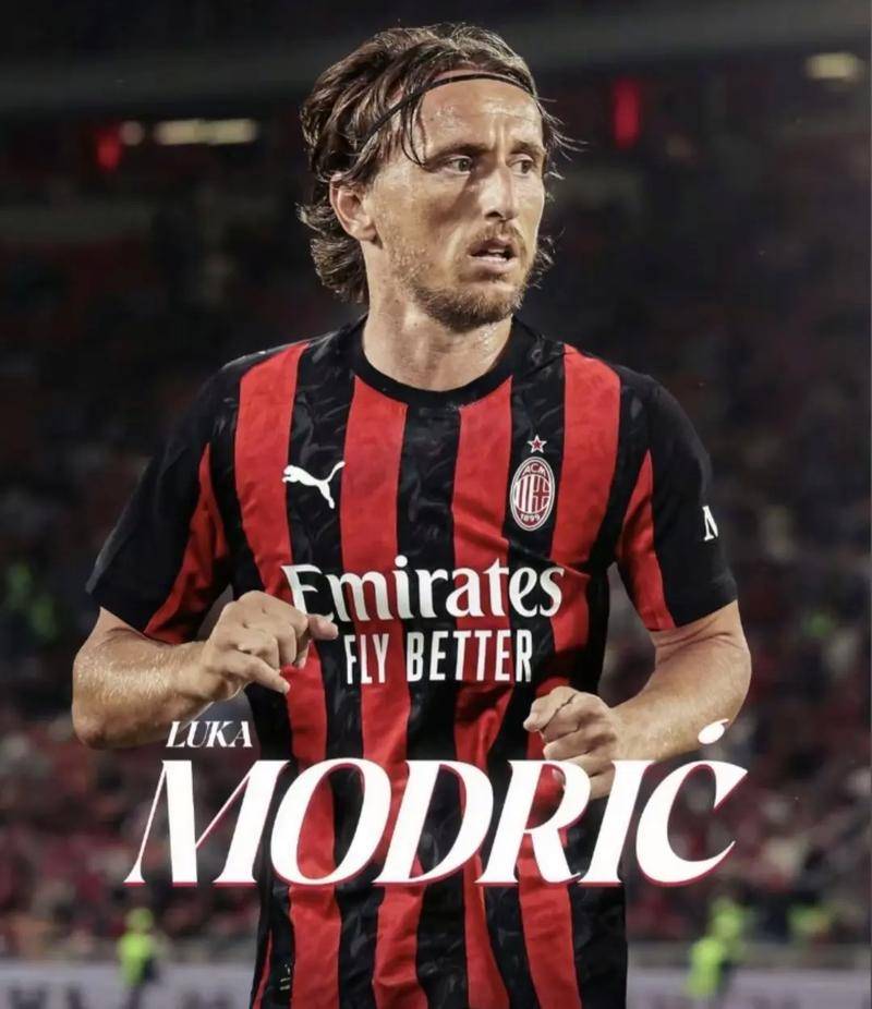 特尔施特根社媒晒恢复训练照片：很高兴归队