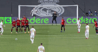 萨林杰成水货？广东三小外援太强势，杜锋缺一个“黑又硬”中锋！